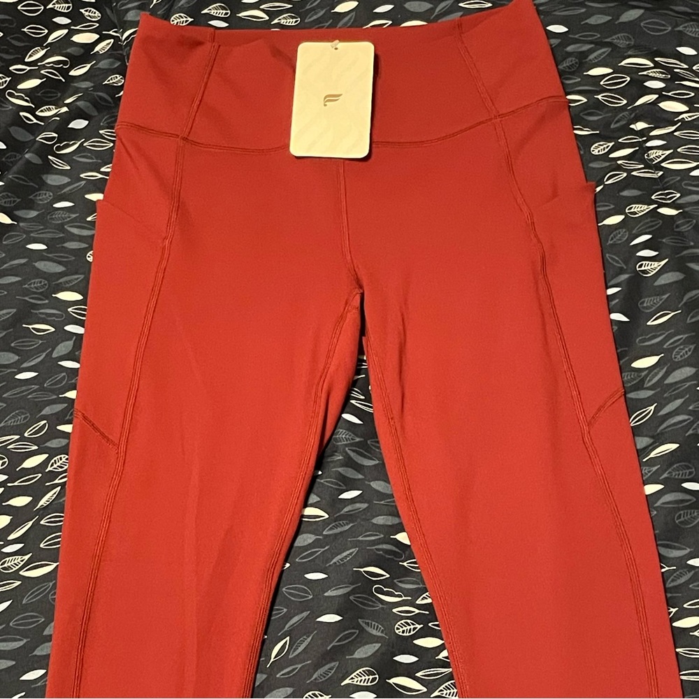 Fabletics NWT PureLuxe Oasis High-Waisted Pocket 7/8 Leggings, Women’s Medium